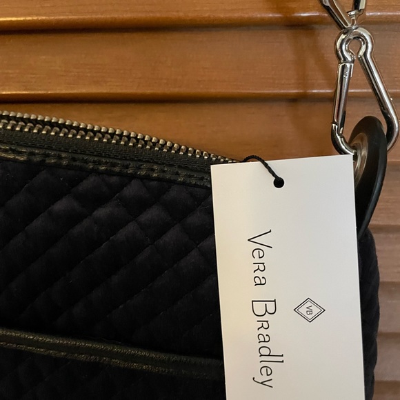 New- Vera Bradley black quilted purse - Picture 4 of 4